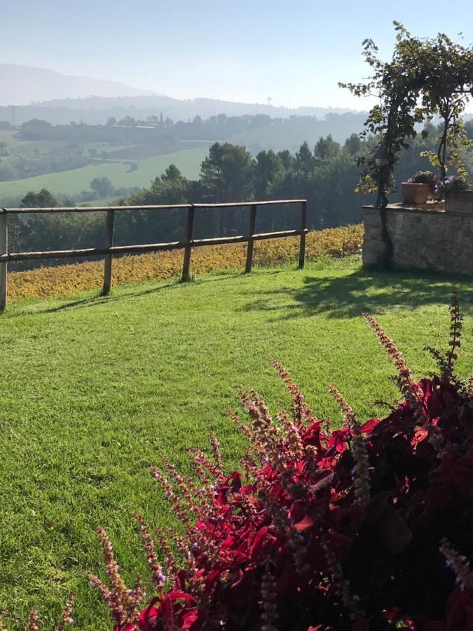Genius Loci Country Inn Bevagna Bagian luar foto