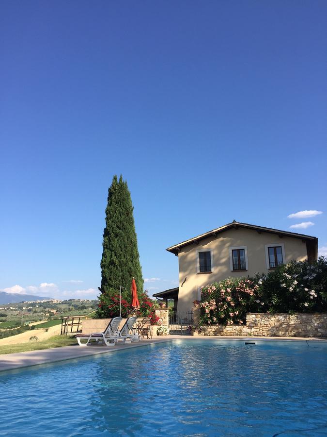 Genius Loci Country Inn Bevagna Bagian luar foto