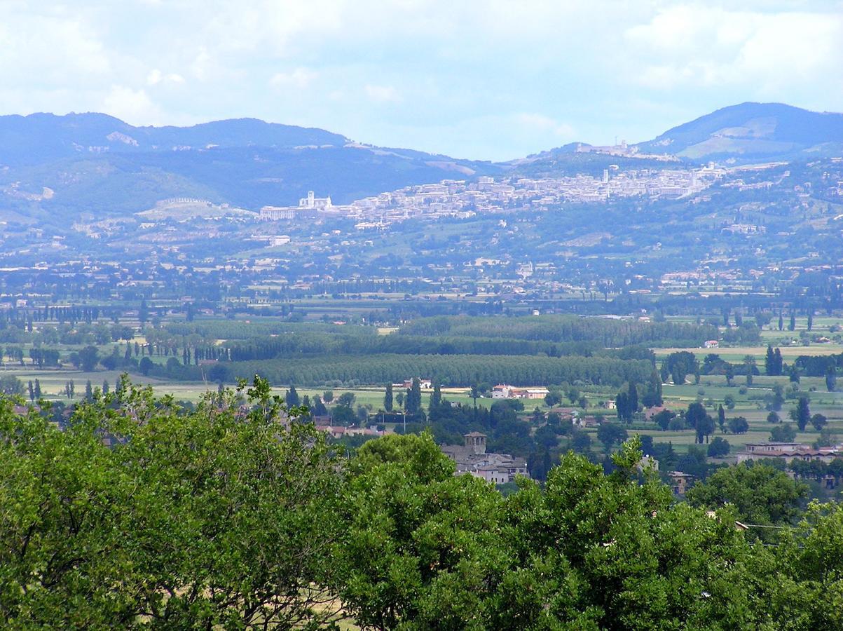 Genius Loci Country Inn Bevagna Bagian luar foto