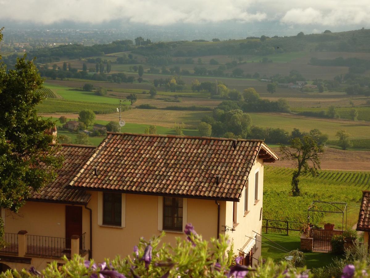 Genius Loci Country Inn Bevagna Bagian luar foto